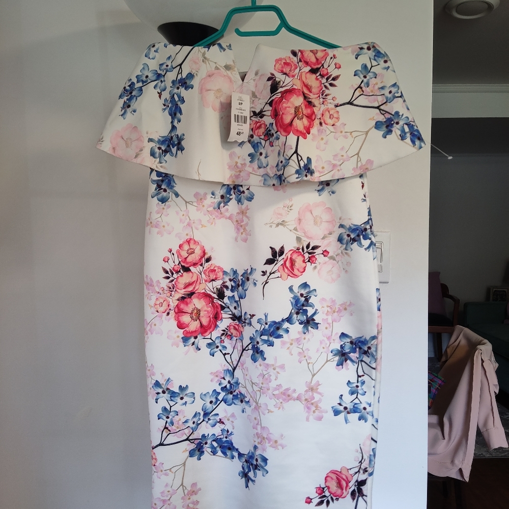 Stunning Floral dress off shoulder size s